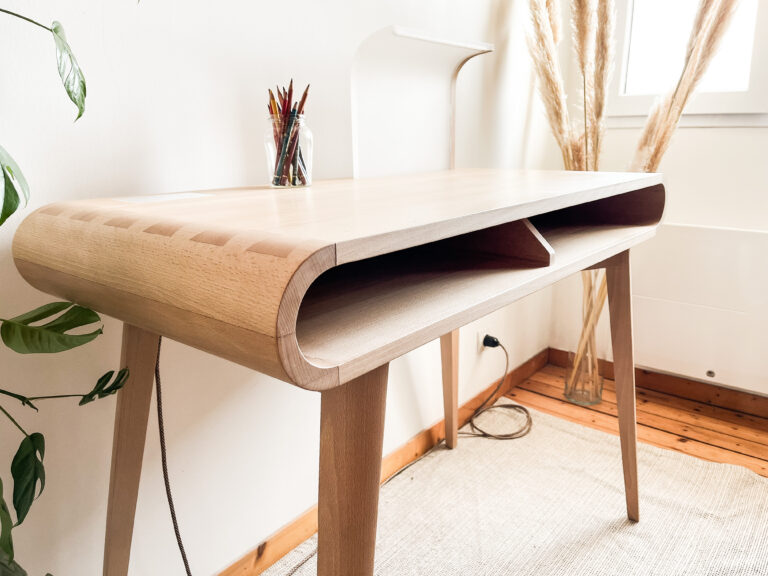 Bureau sur mesure en bois de hêtre